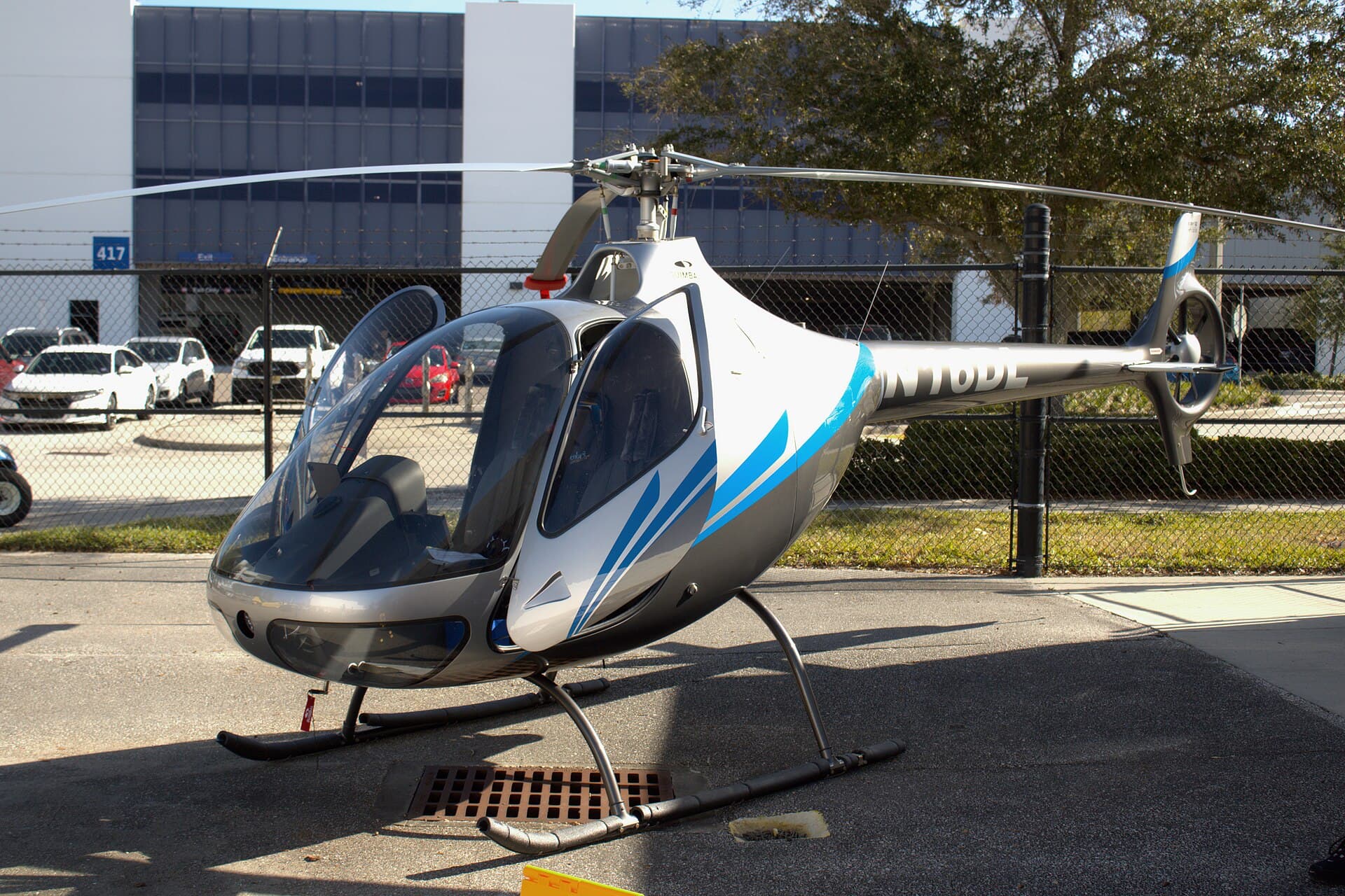 N16DL - Helicopter
