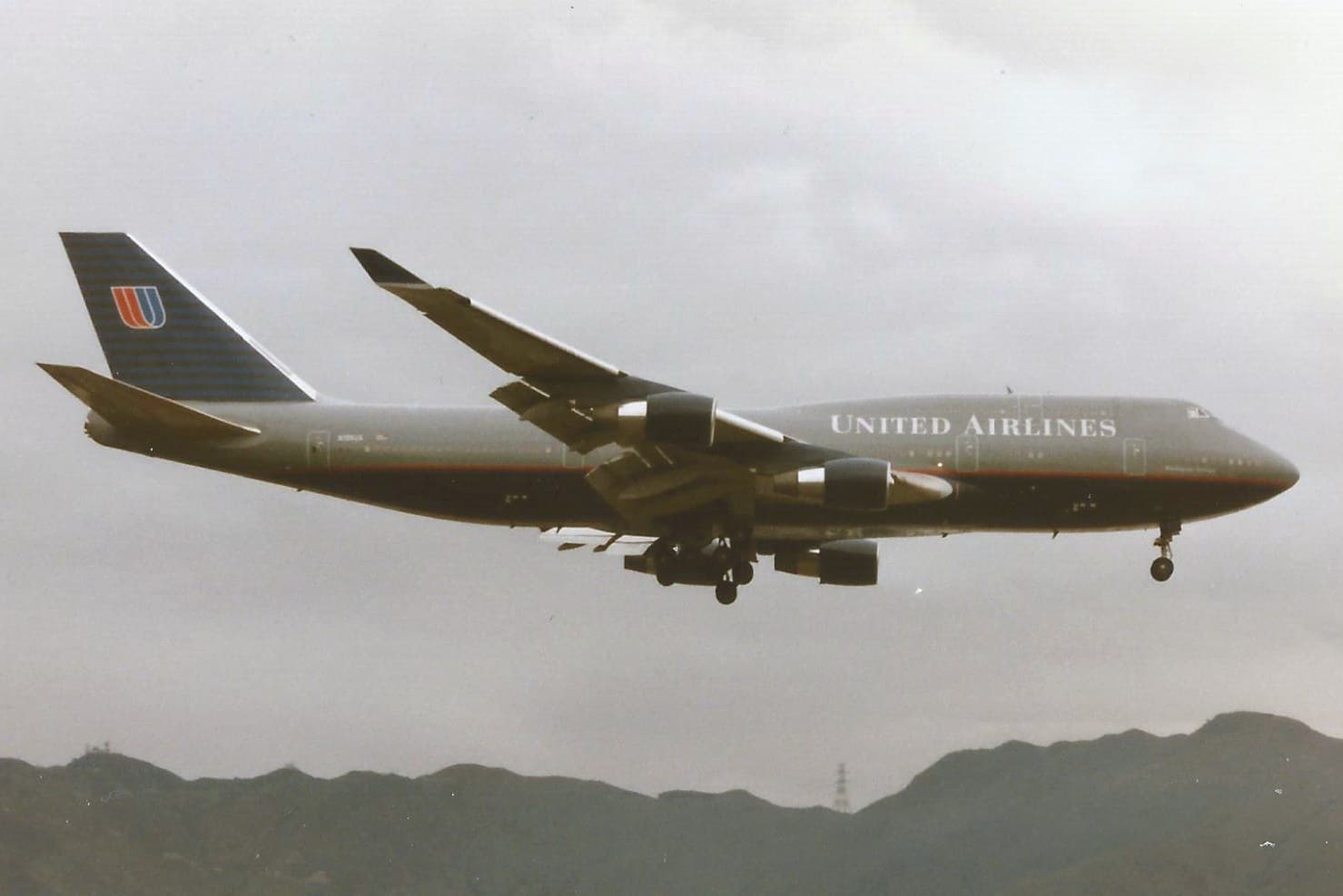 N195UA - Boeing