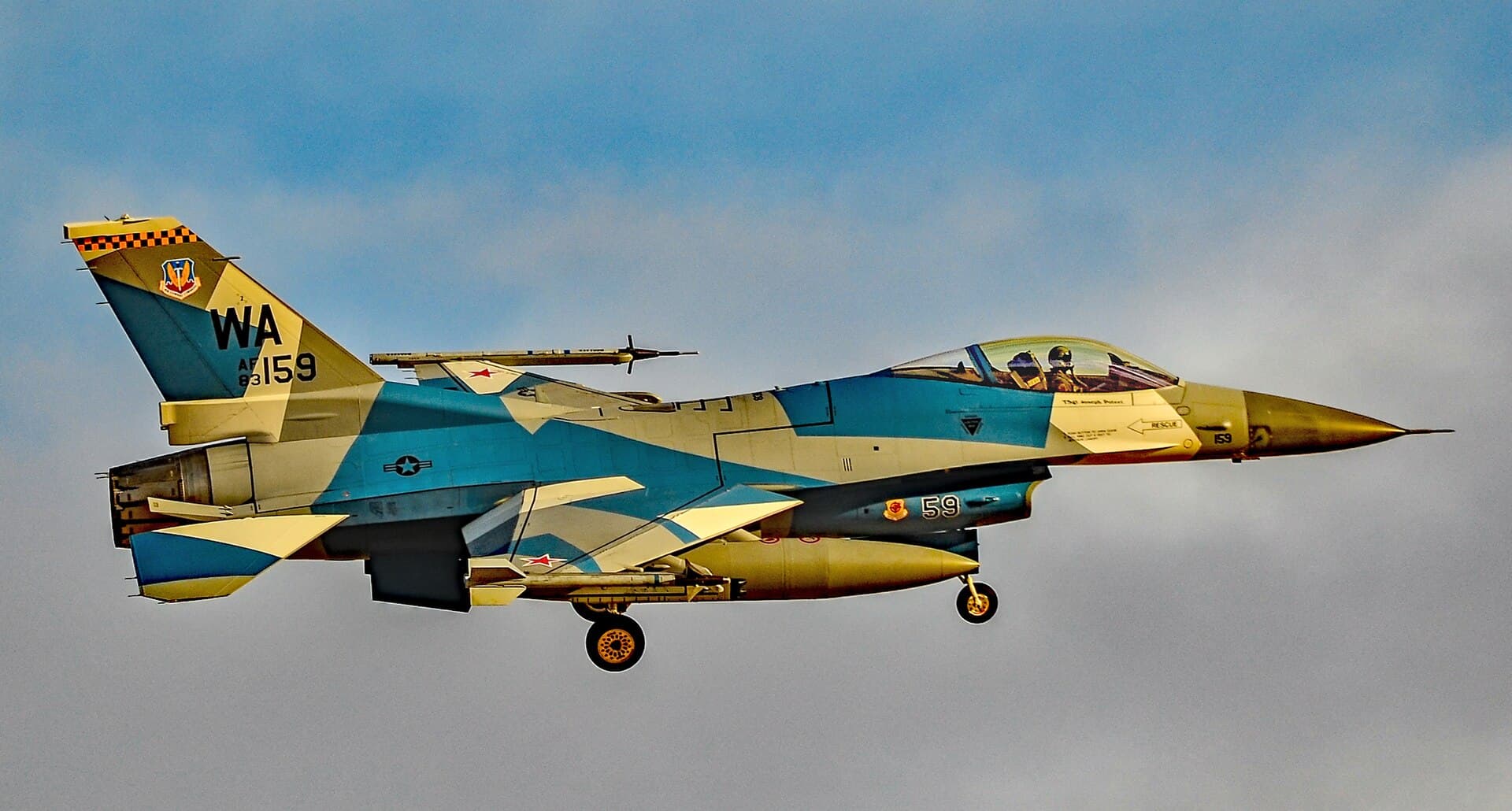 - Single-engine aircraft