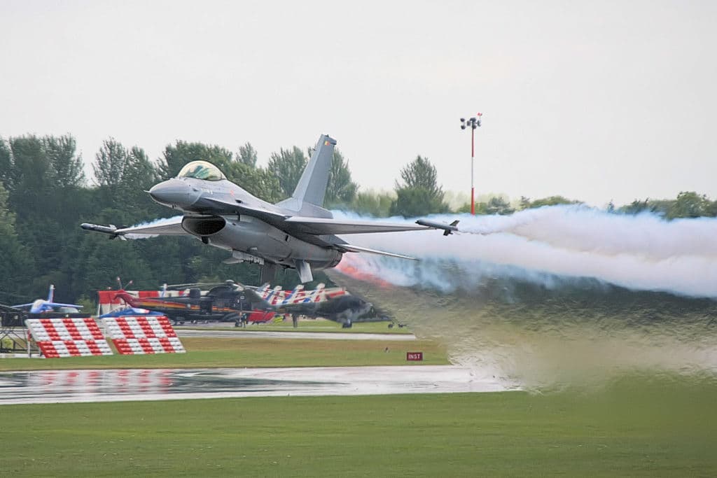 - Single-engine aircraft