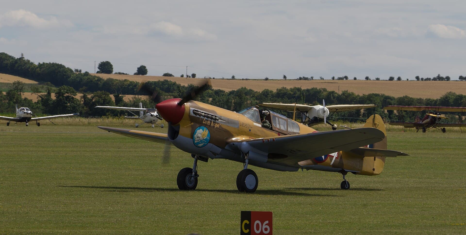 - Single-engine aircraft