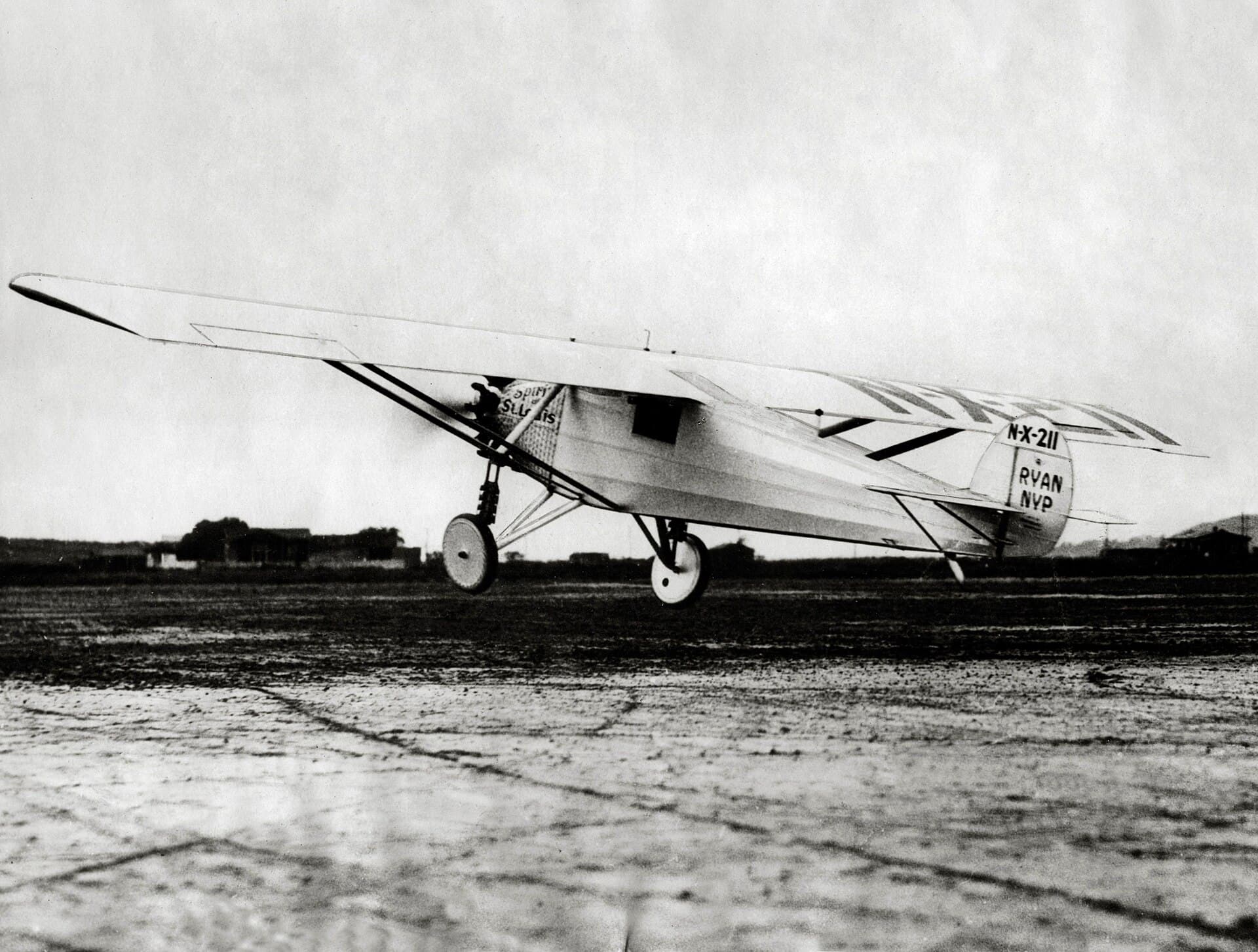 - Single-engine aircraft