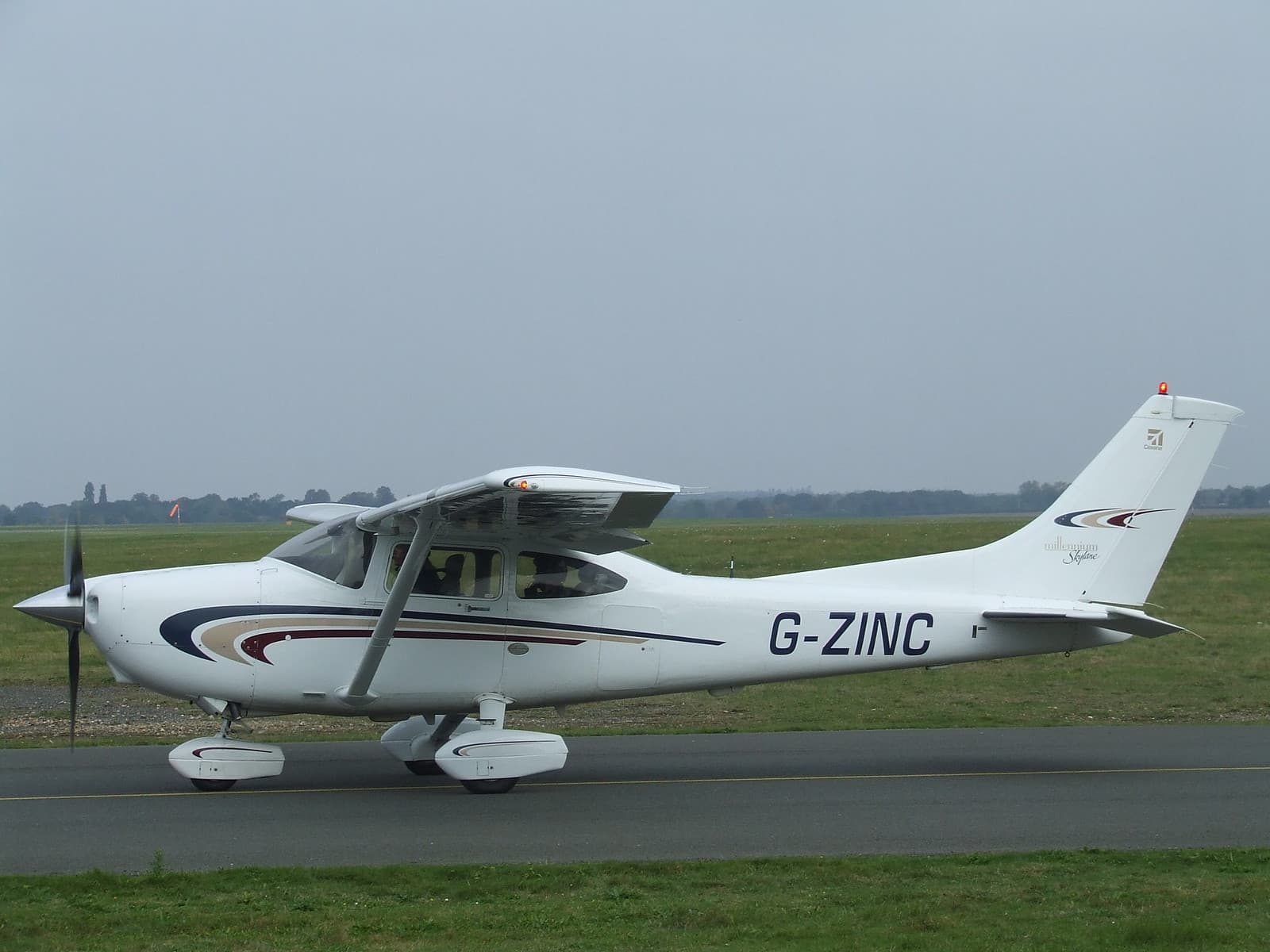 G-ZINC - Cessna