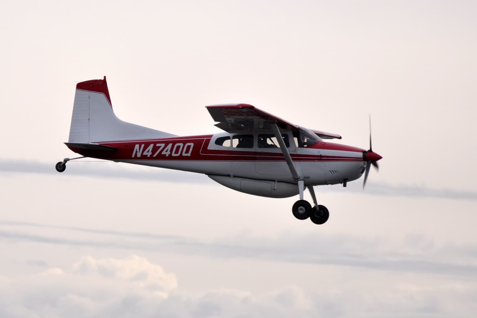 N4740Q - Cessna
