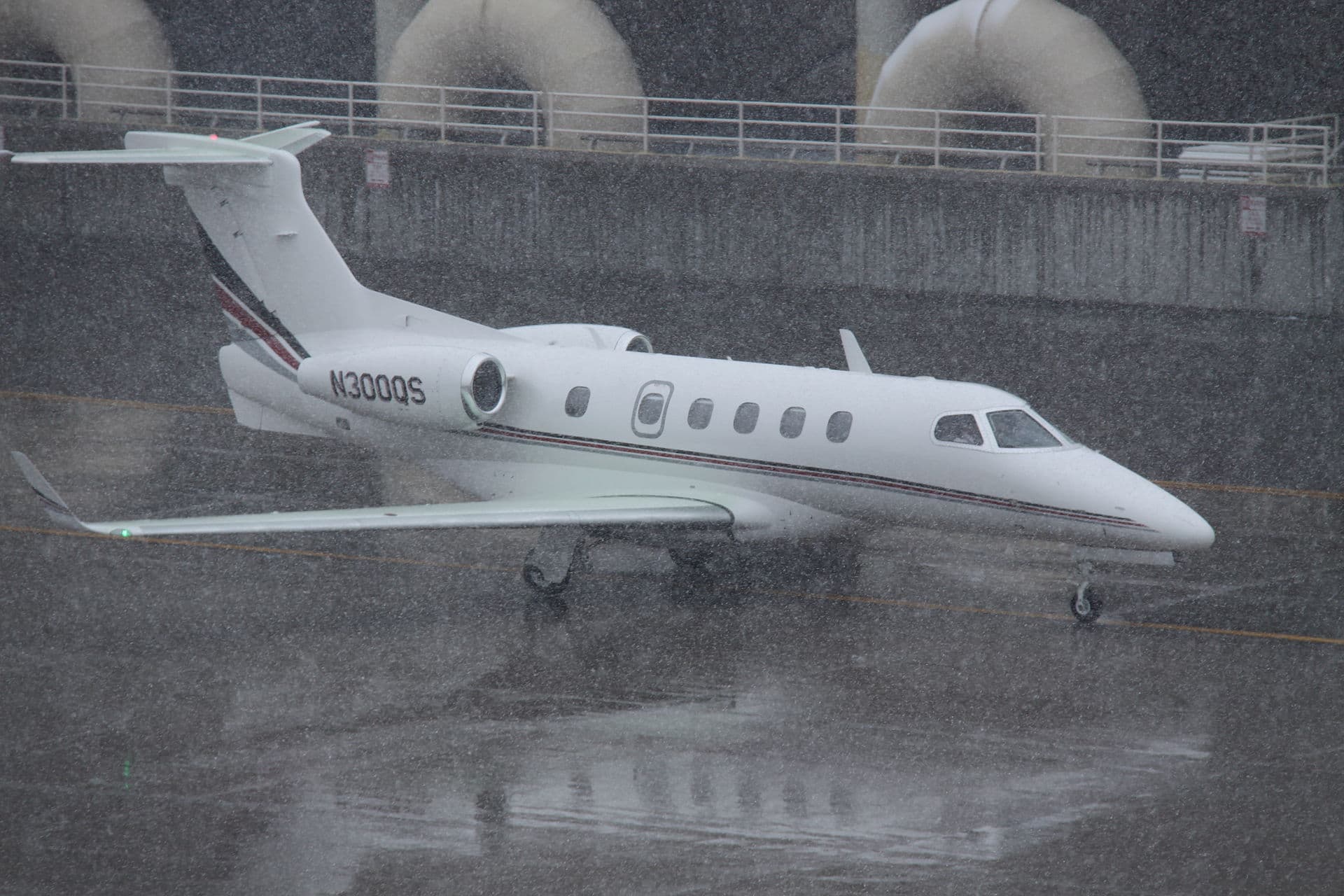 N300QS - Embraer