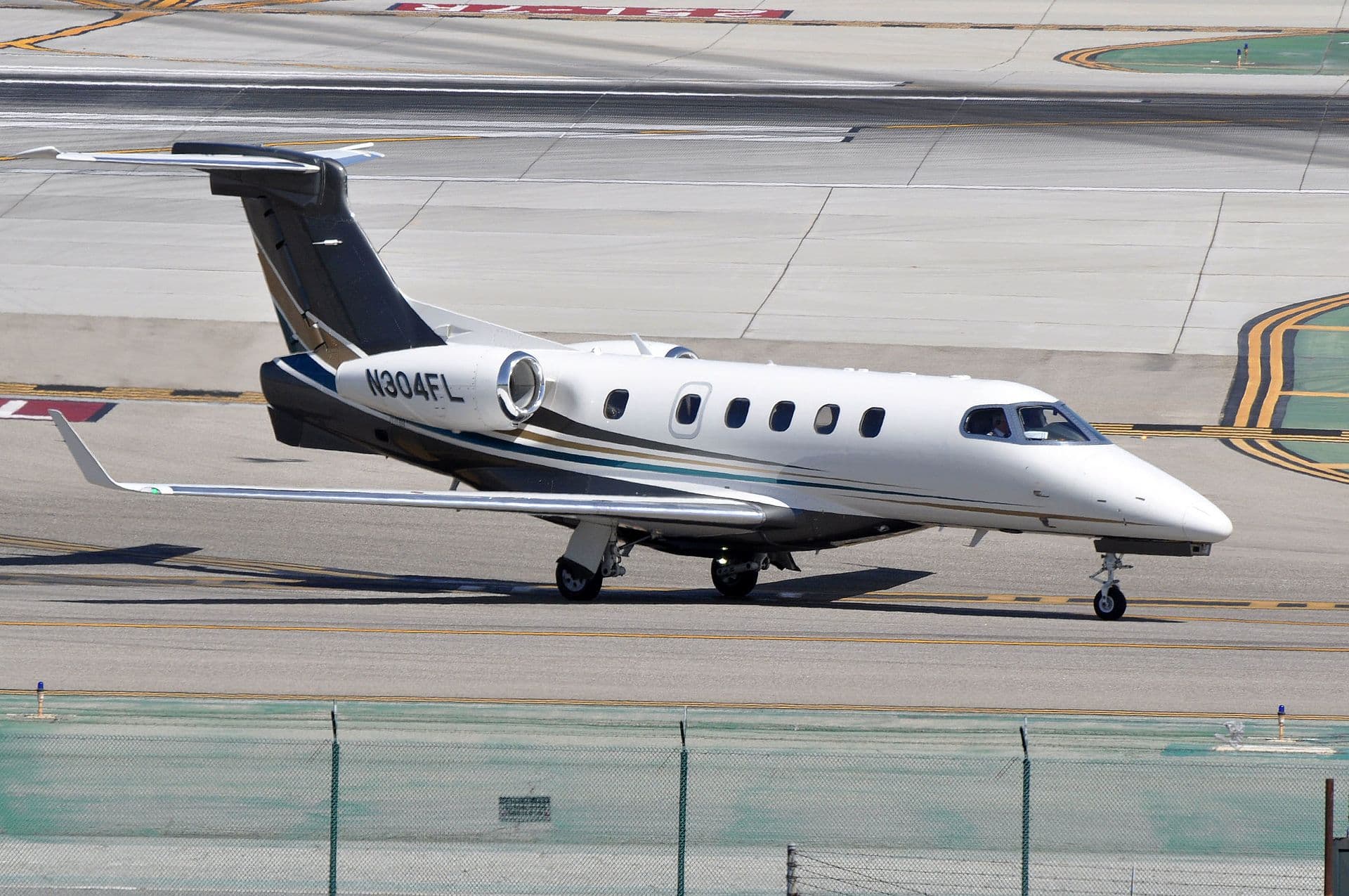 N304FL - Business jet