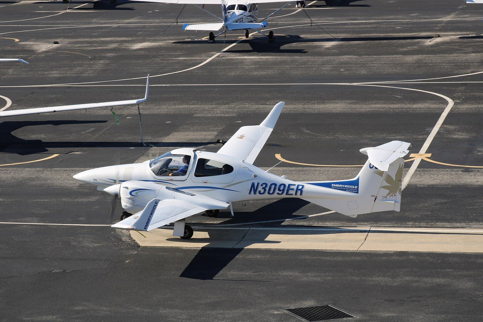 N309ER - Diamond