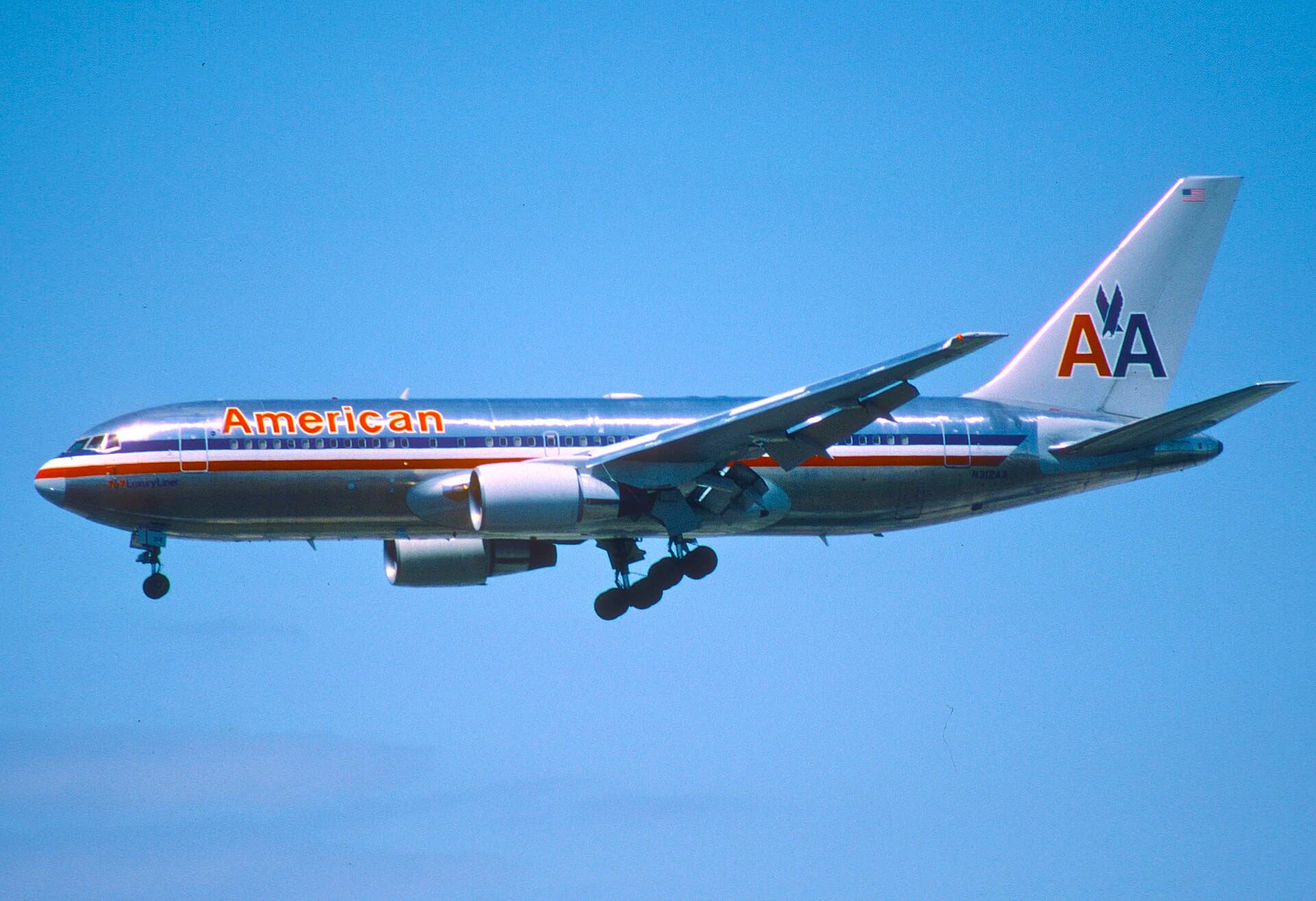 N312AA - Boeing
