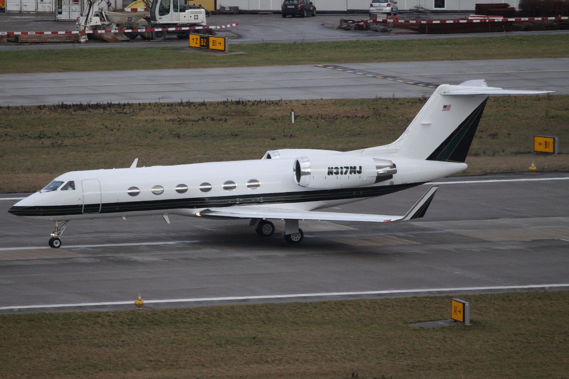 N317MJ - Business jet