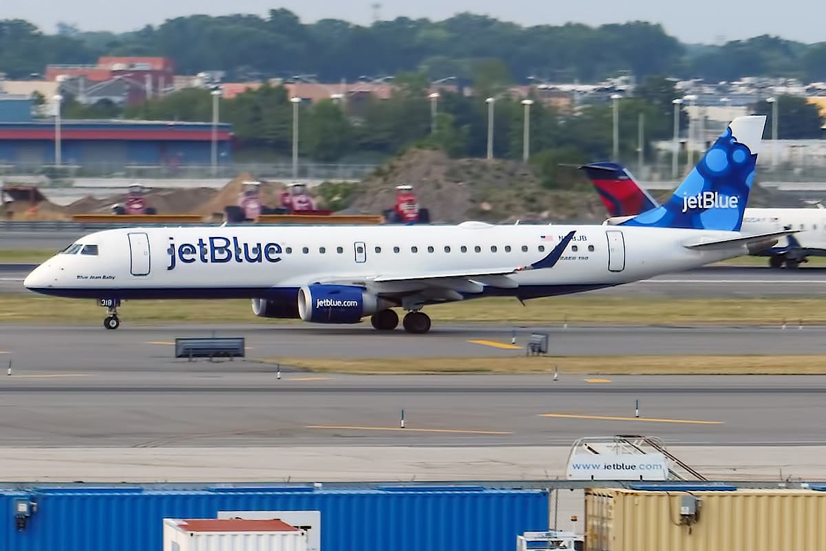 N318JB - Embraer