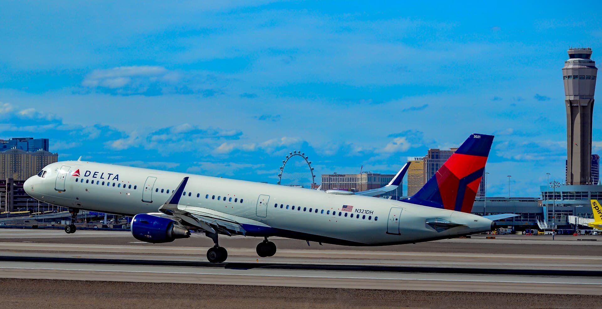 N321DH - Airbus