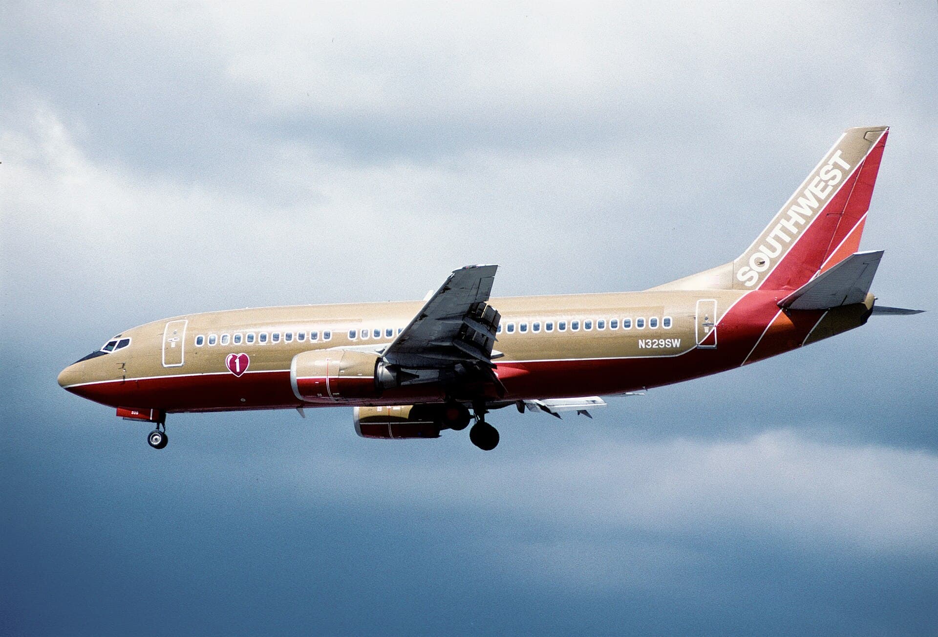 N329SW - Boeing