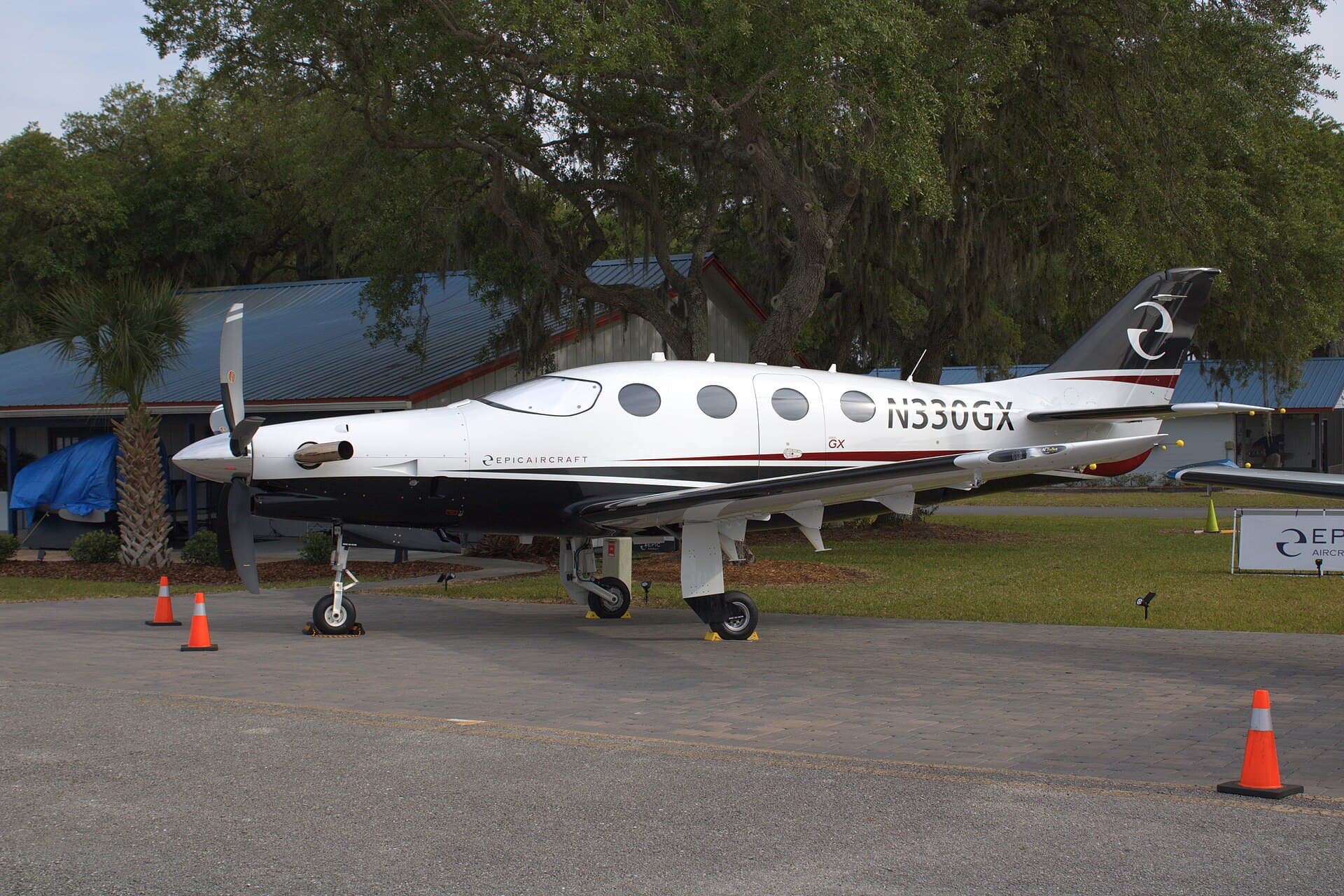 N330GX - Single-engine aircraft