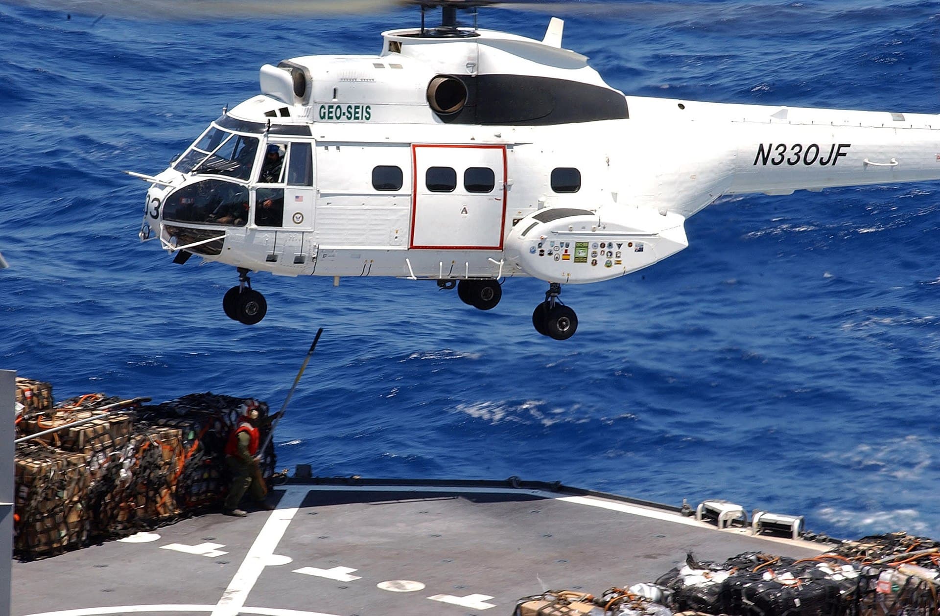 N330JF — Helicopter