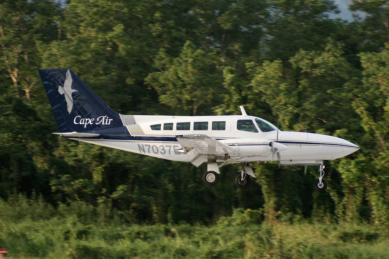 N7037E - Cessna