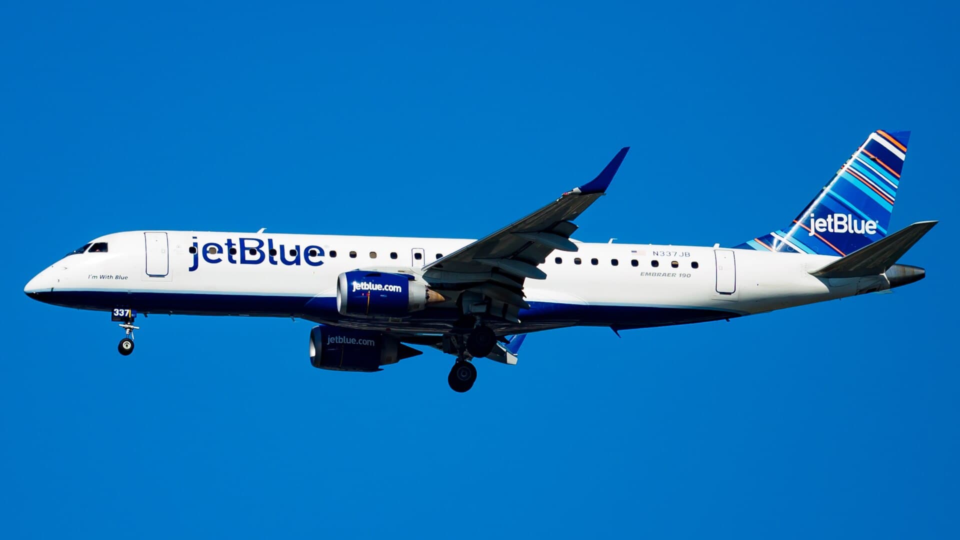 N337JB - Embraer