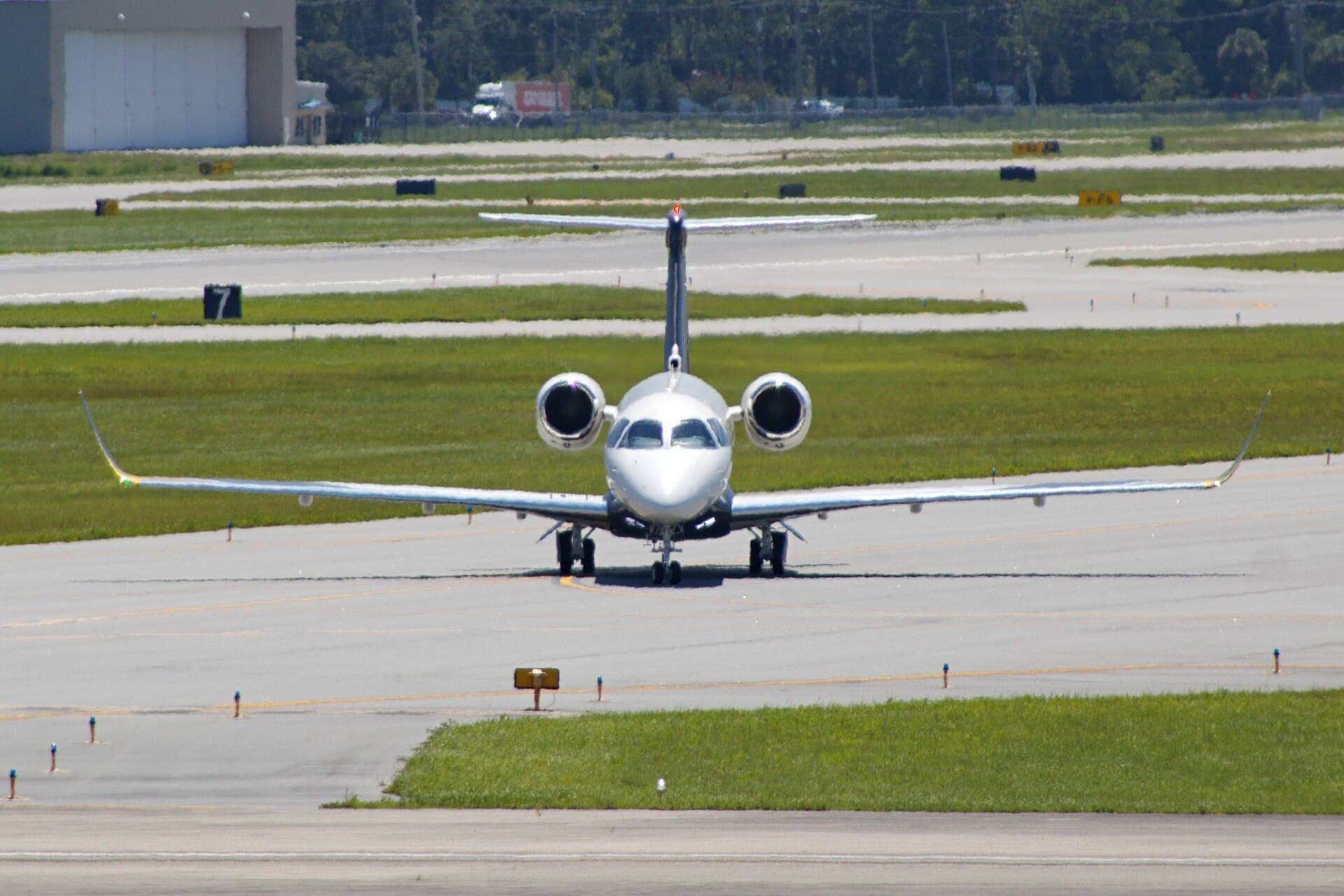 N340FX - Business jet