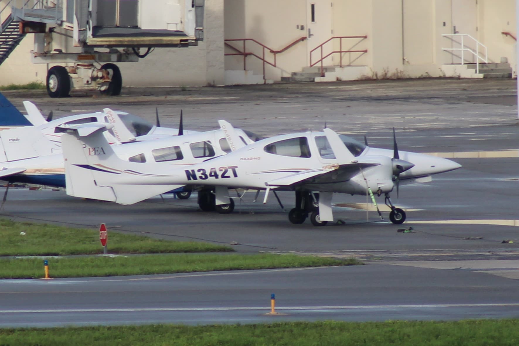 N342T - Diamond