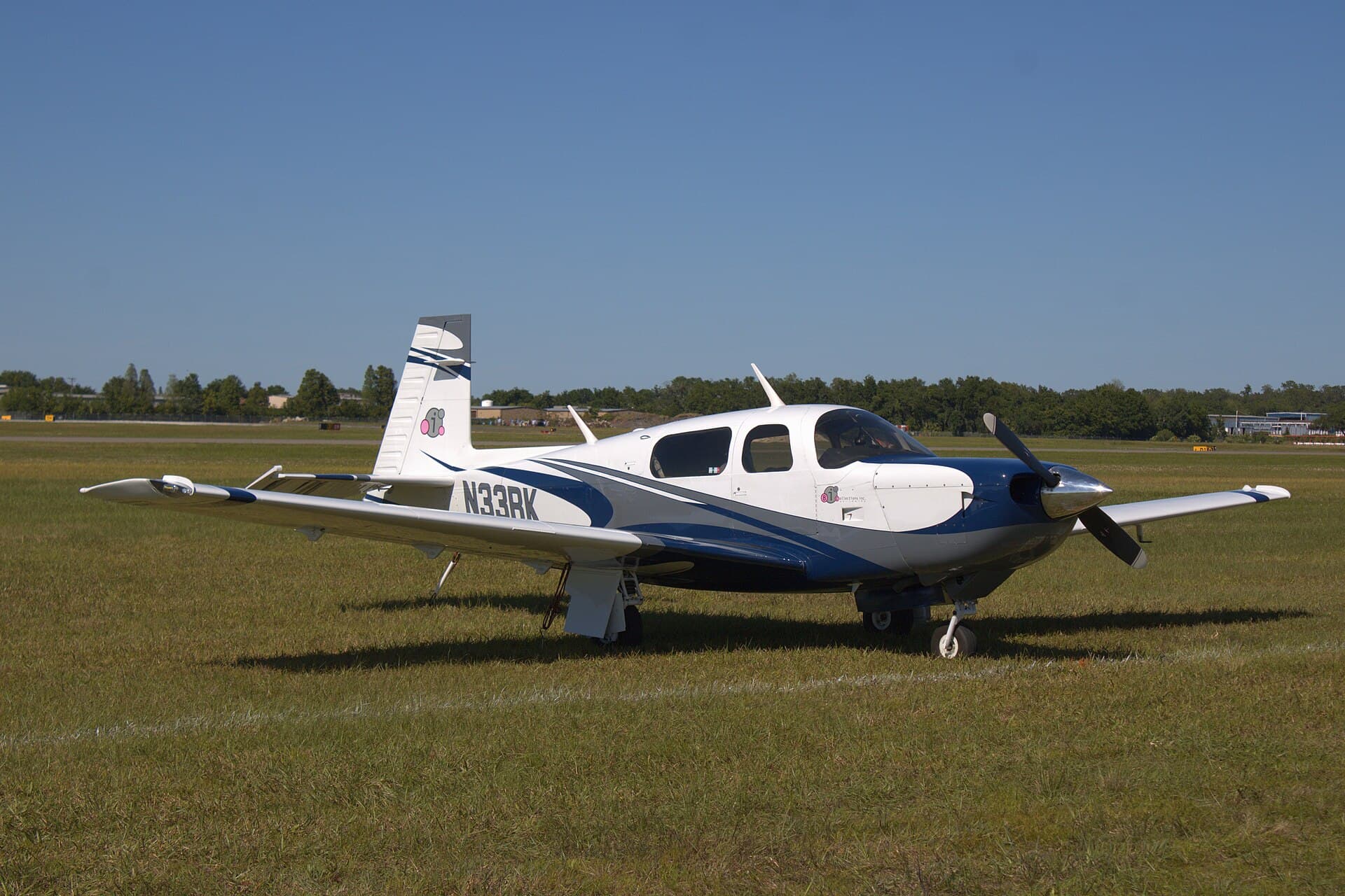 N33RK - Single-engine aircraft
