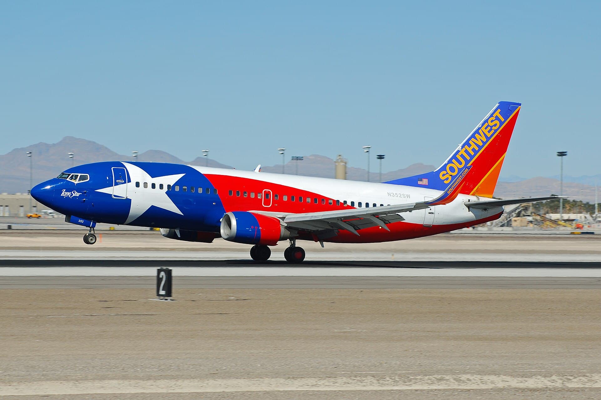 N352SW - Boeing
