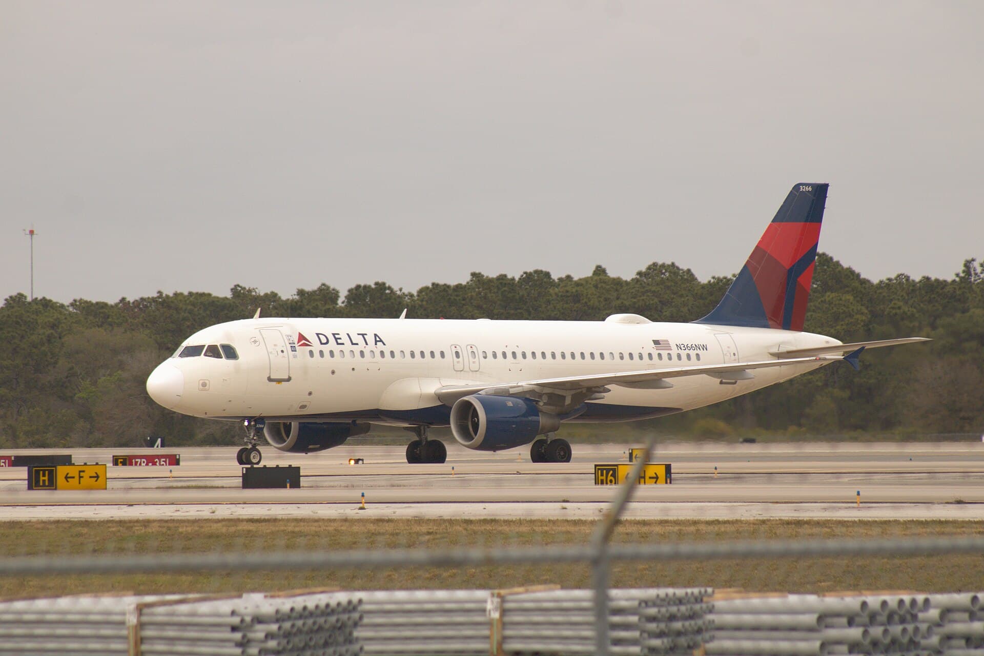 N366NW - Airbus