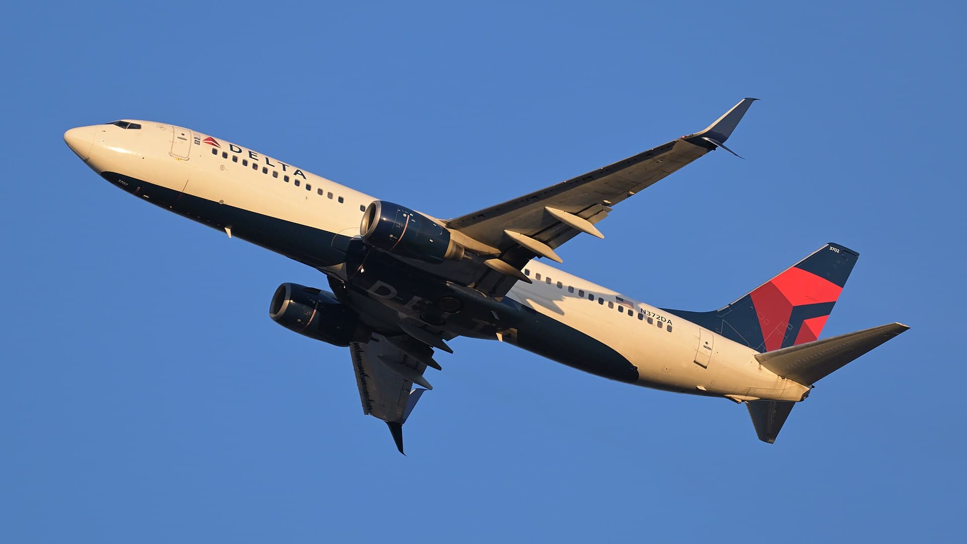 N372DA - Boeing