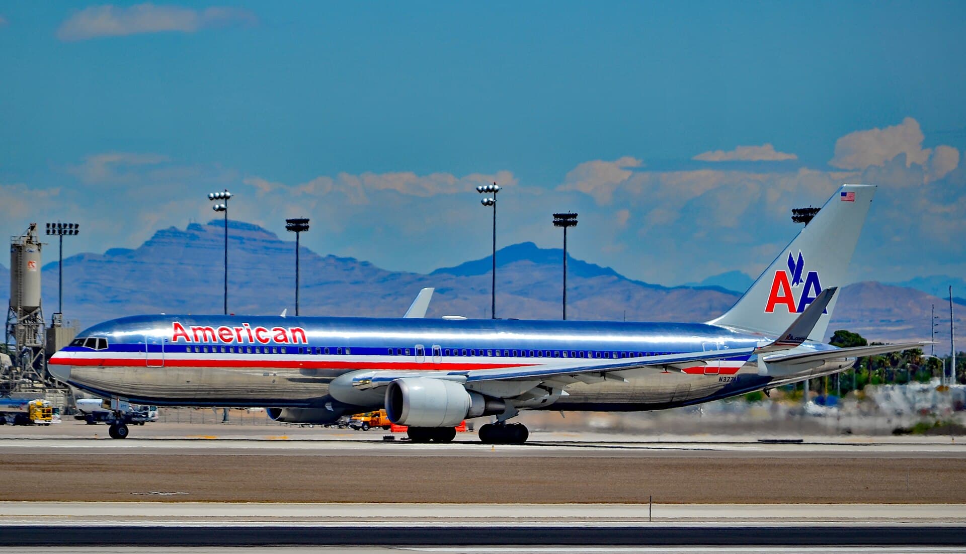 N377AN - Twin-engine aircraft