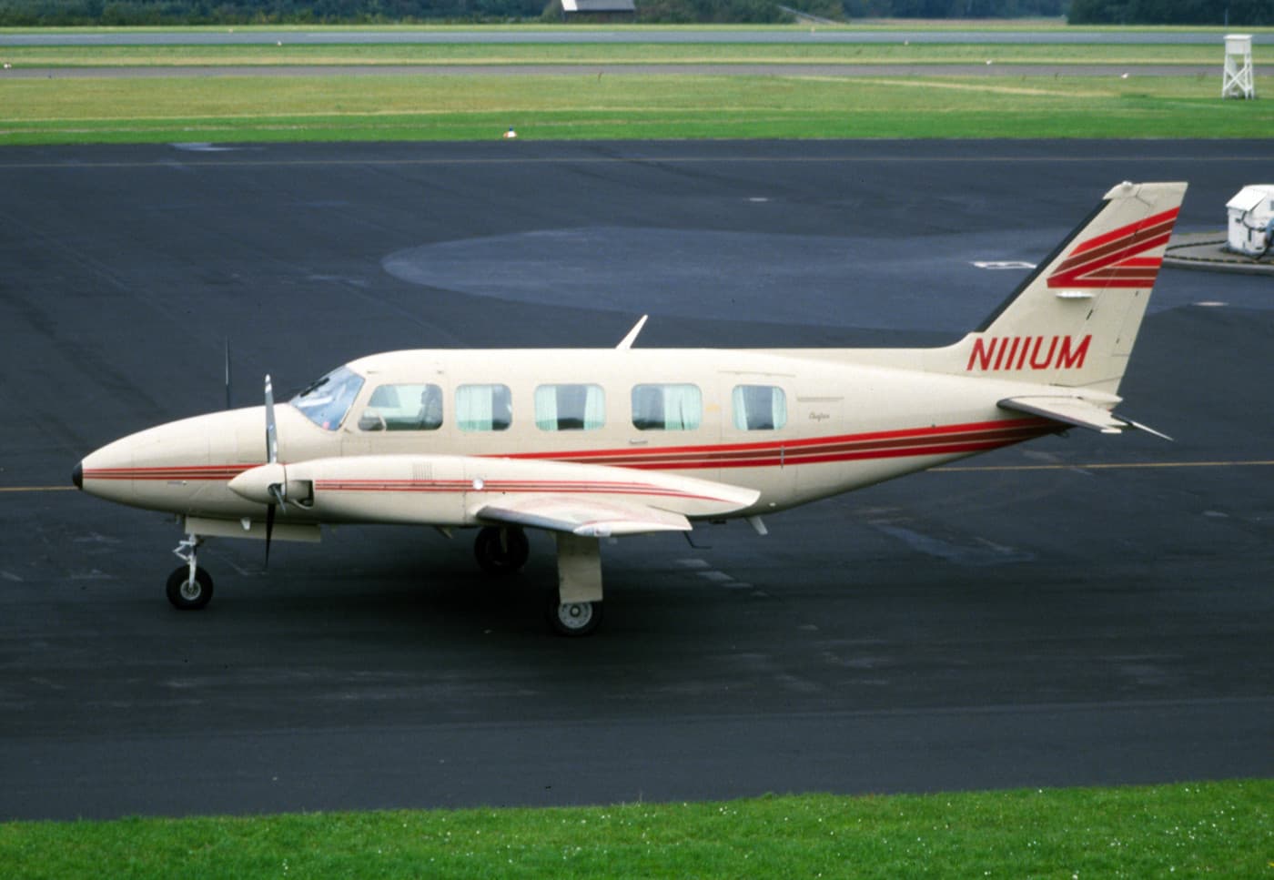 N111UM - Piper