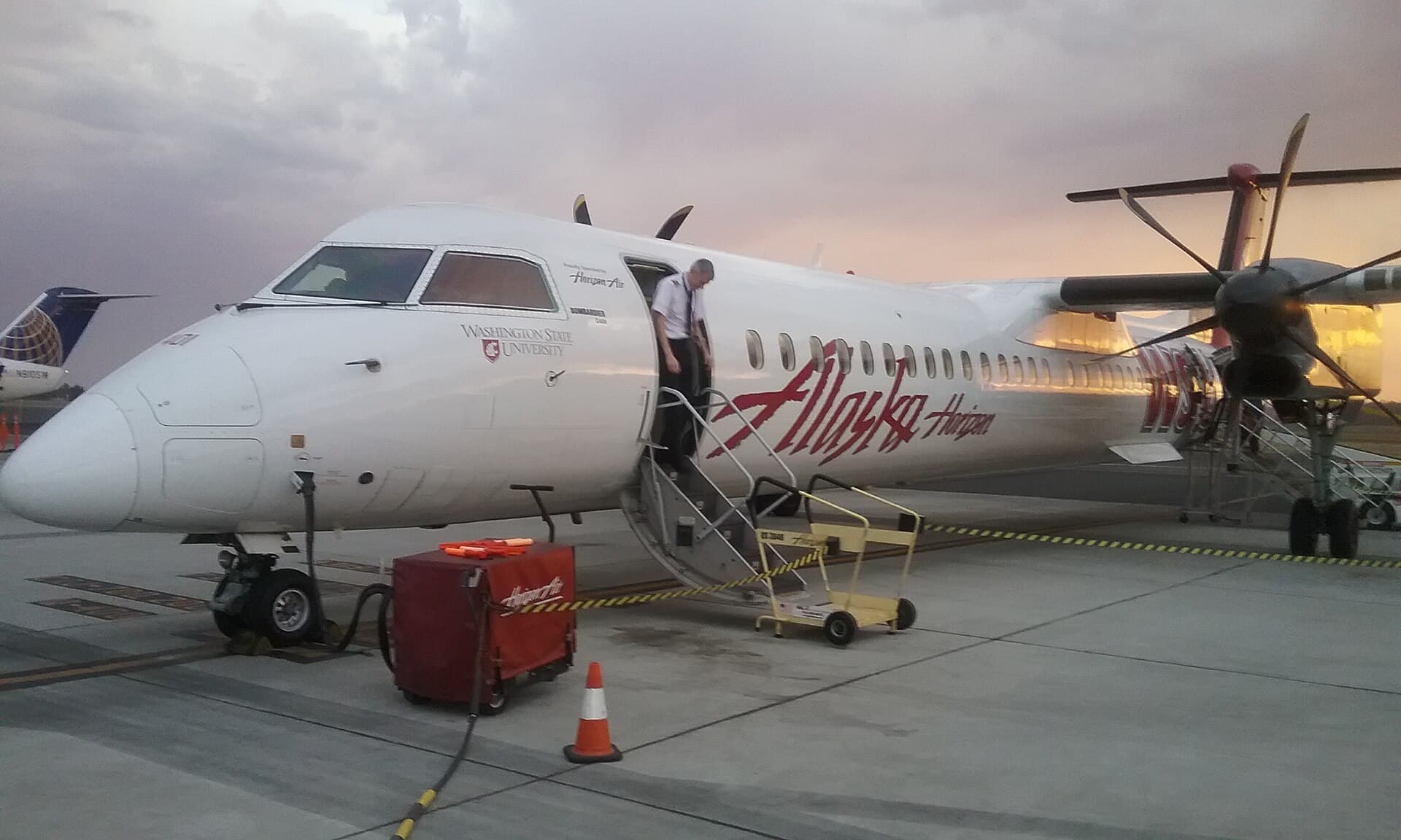 N401QX - Bombardier