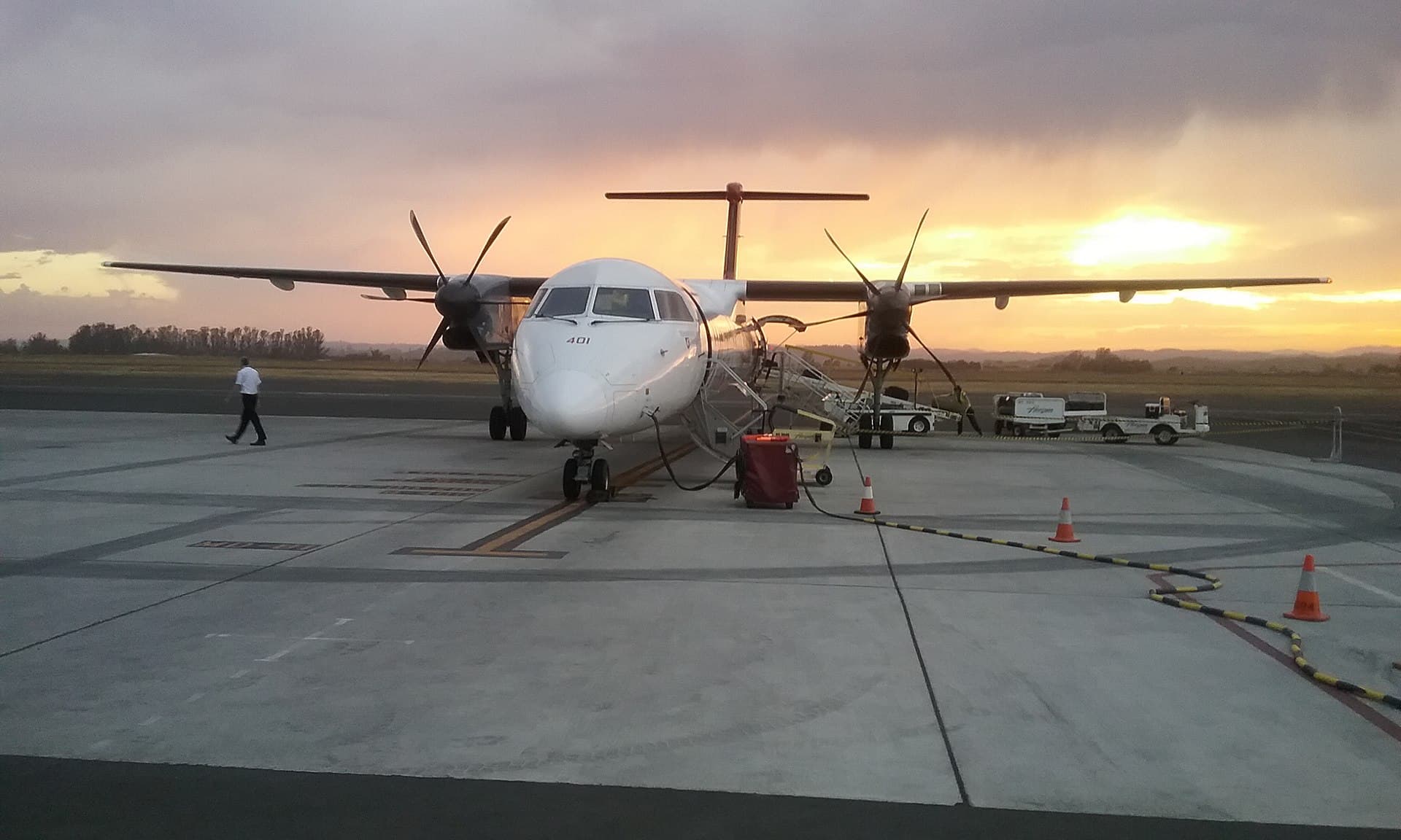 N401QX - Aircraft