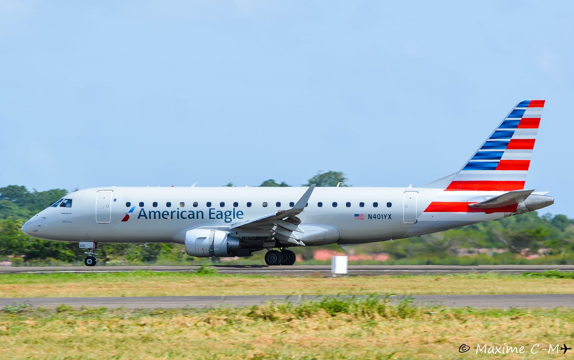 N401YX - Embraer