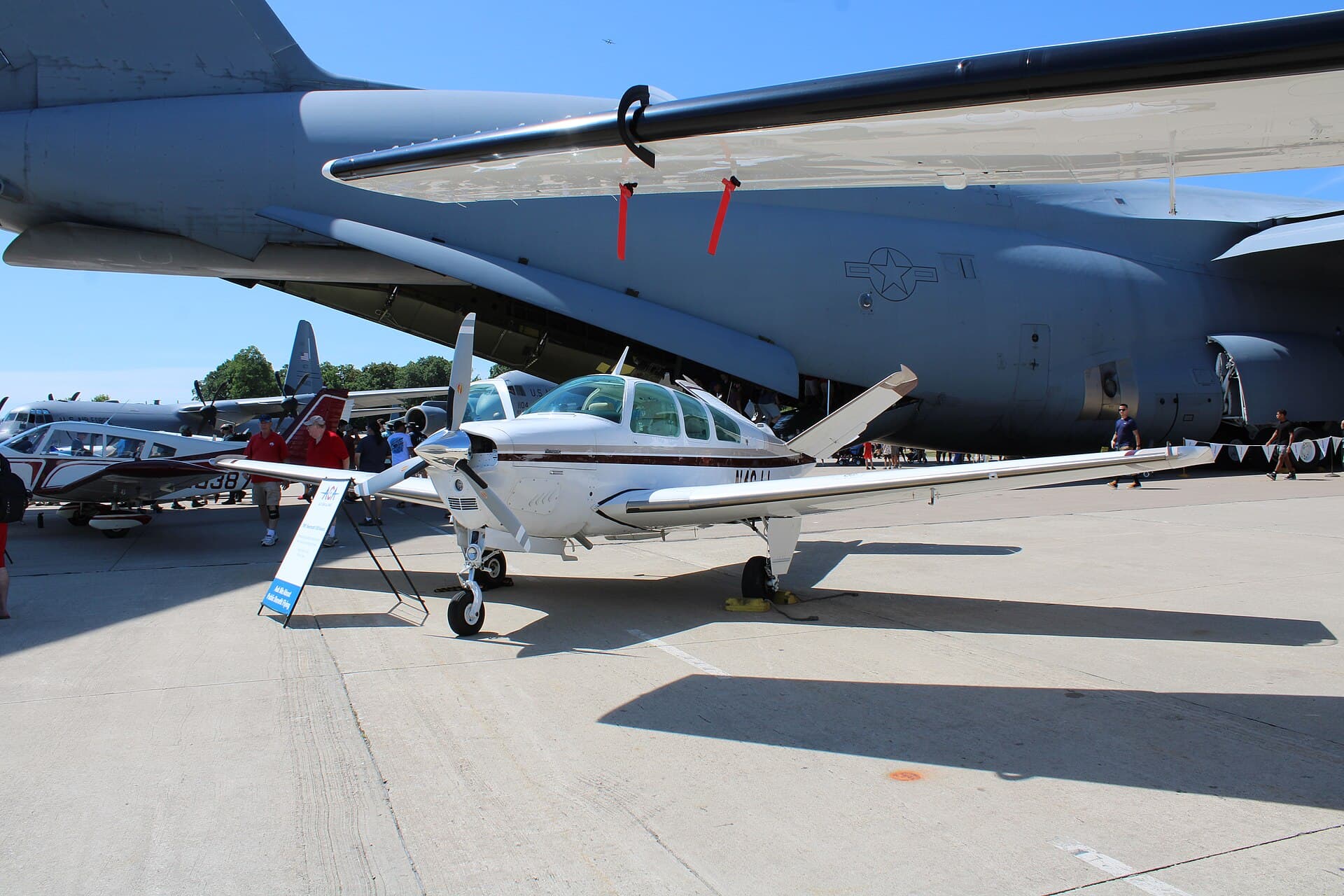N46JJ - Beechcraft