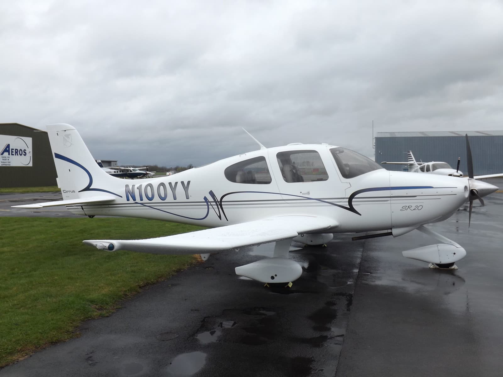N100YY - Cirrus