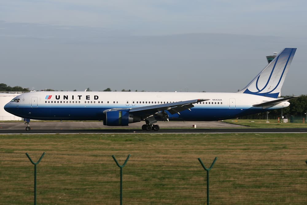 N642UA - Boeing