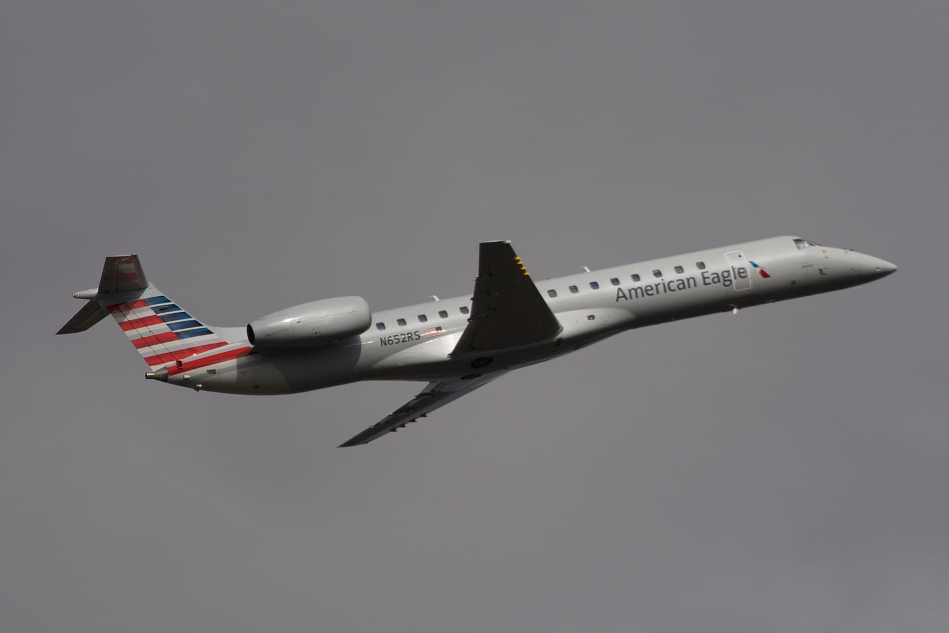 N652RS - Embraer