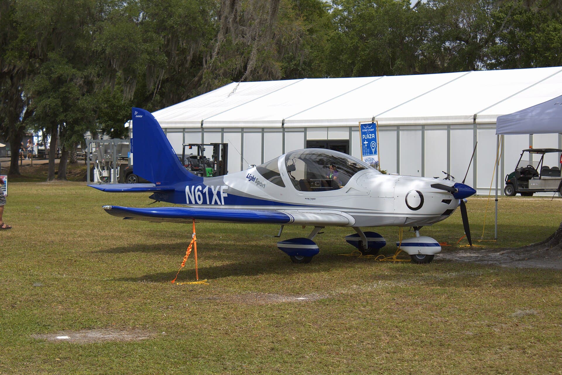 N61XF - Aircraft