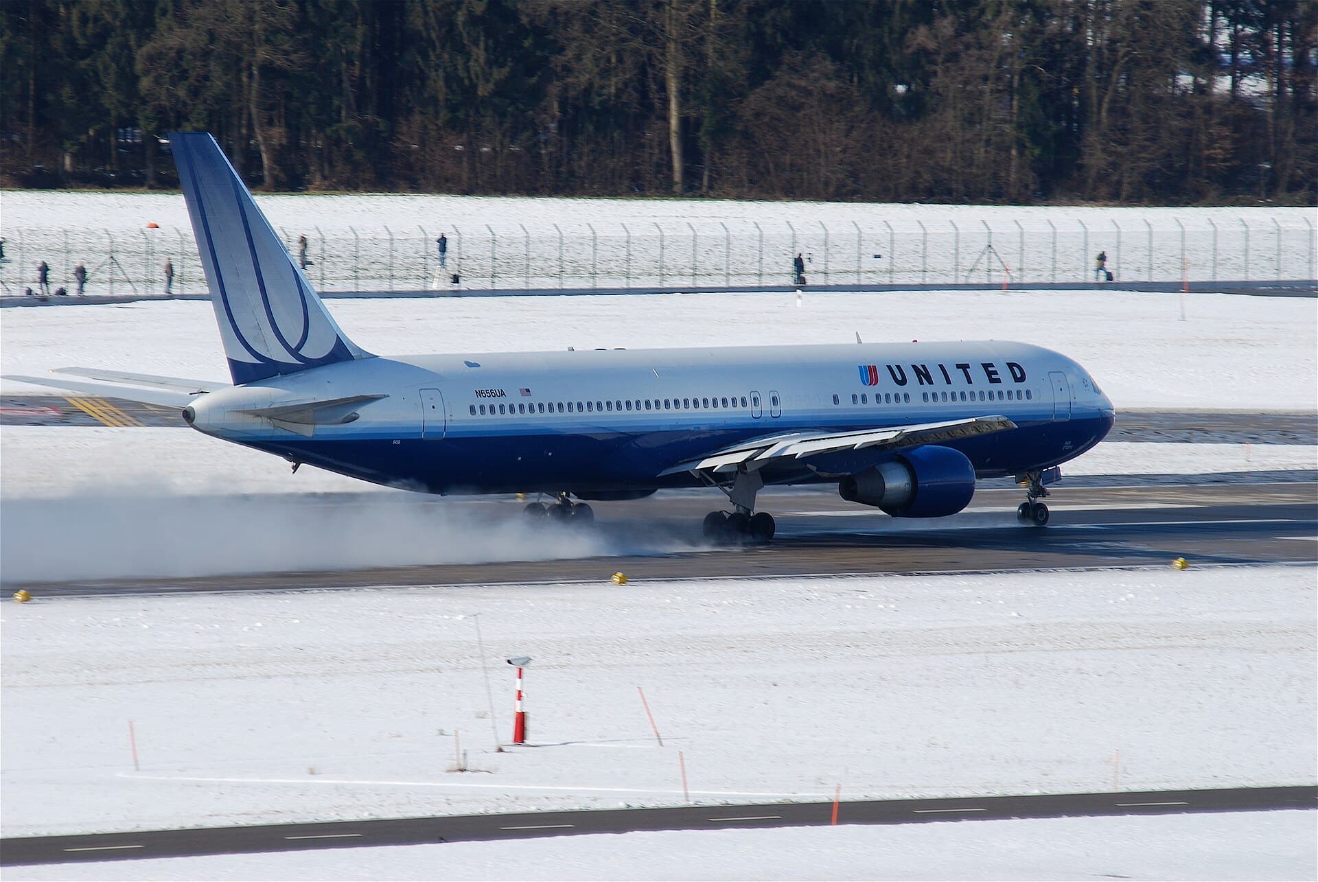 N656UA - Boeing