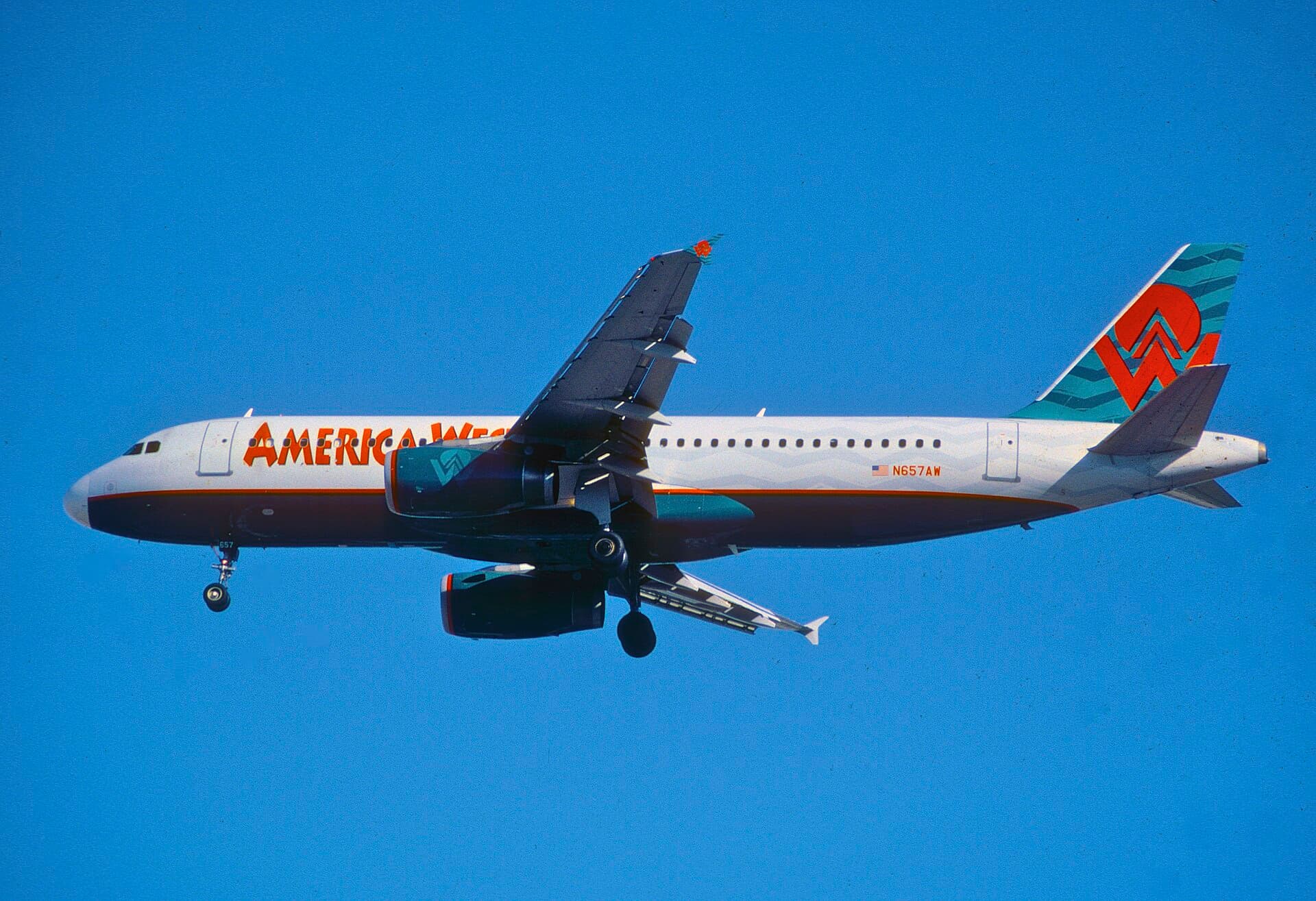 N657AW - Airbus
