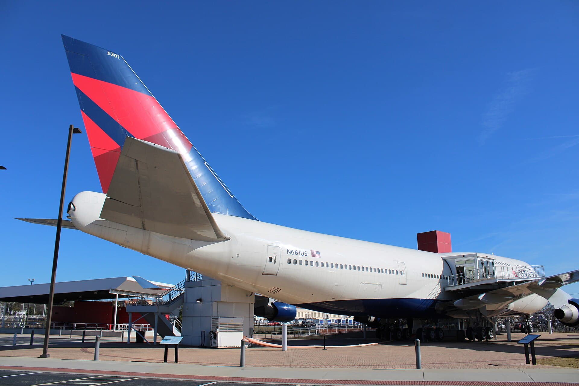 N661US - Boeing