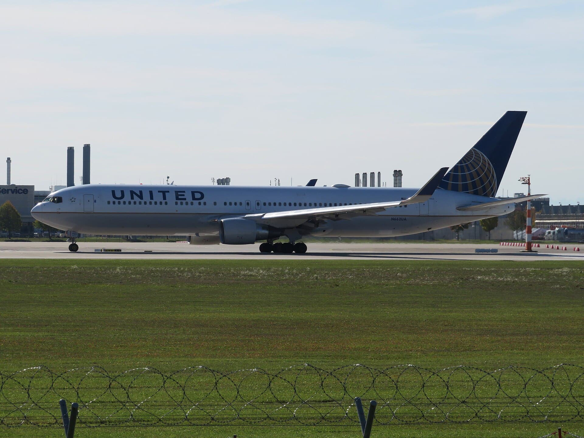 N662UA - Boeing