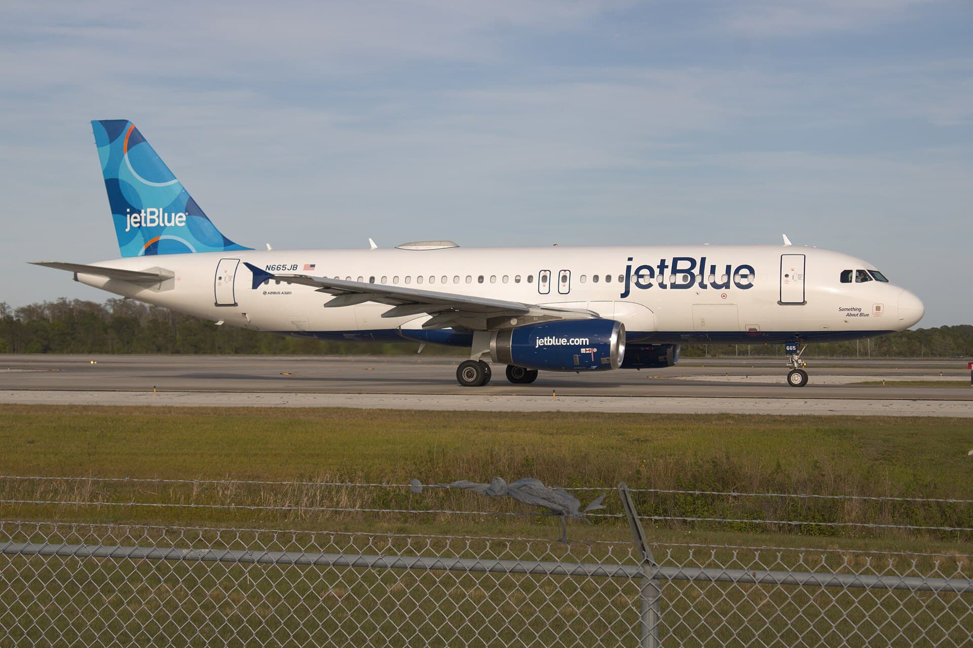 N665JB - Airbus