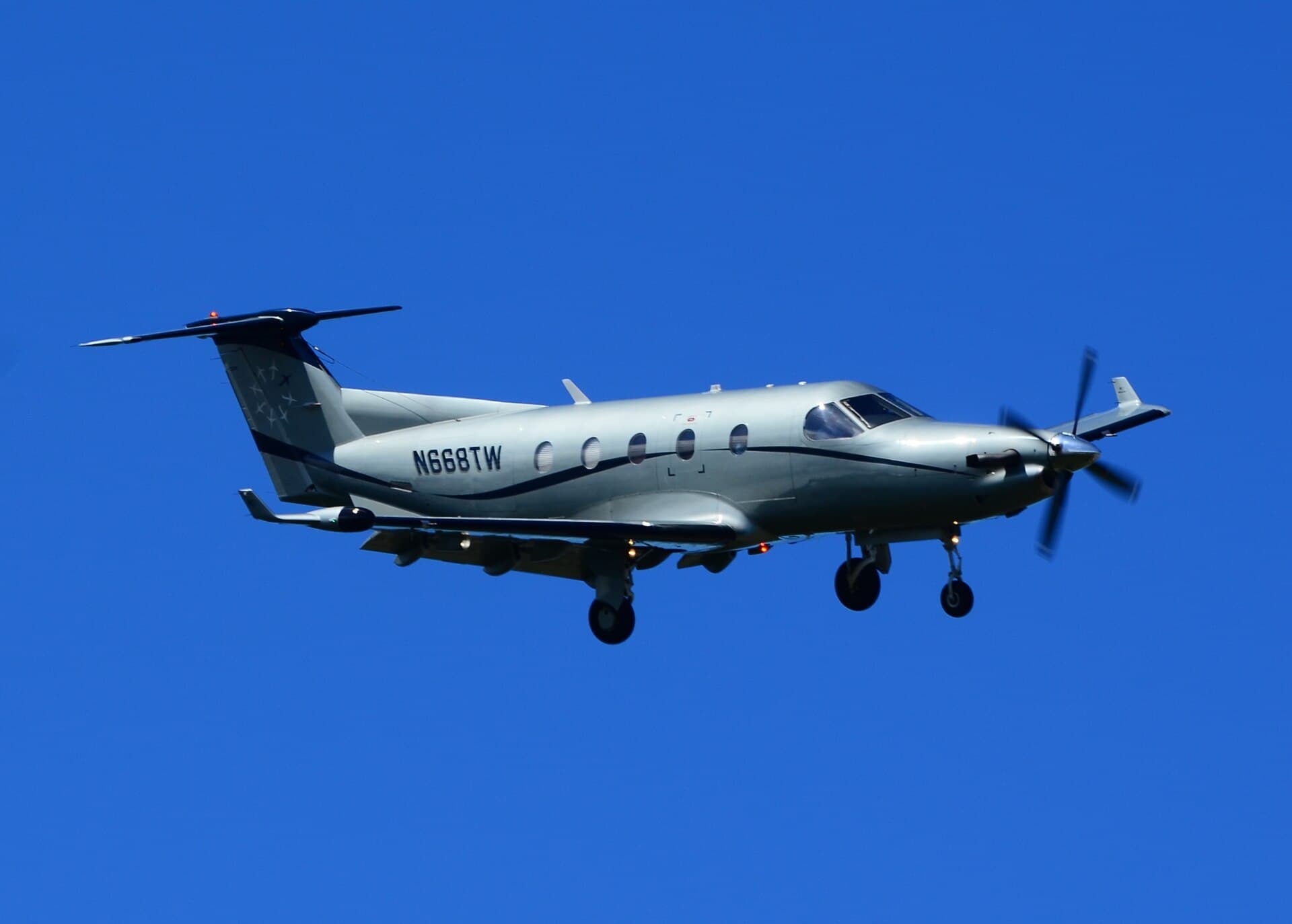 N668TW - Pilatus