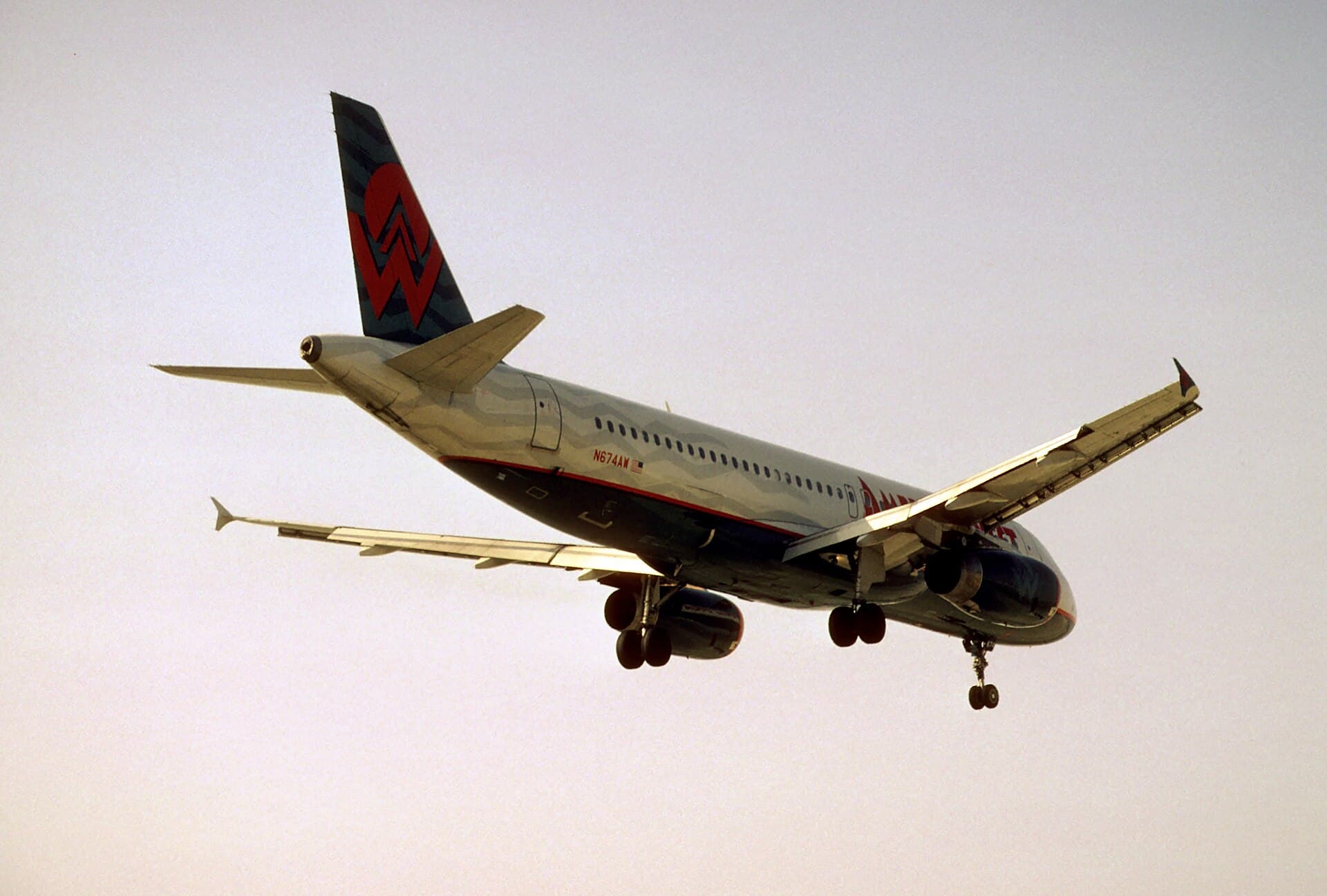 N674AW - Airbus