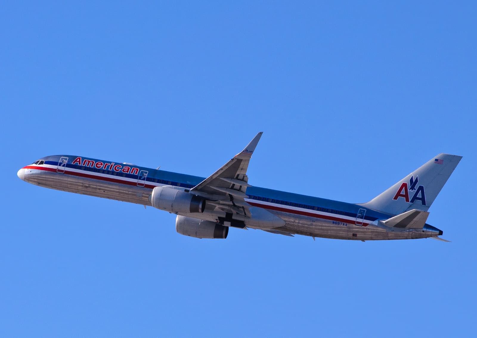 N687AA - Boeing