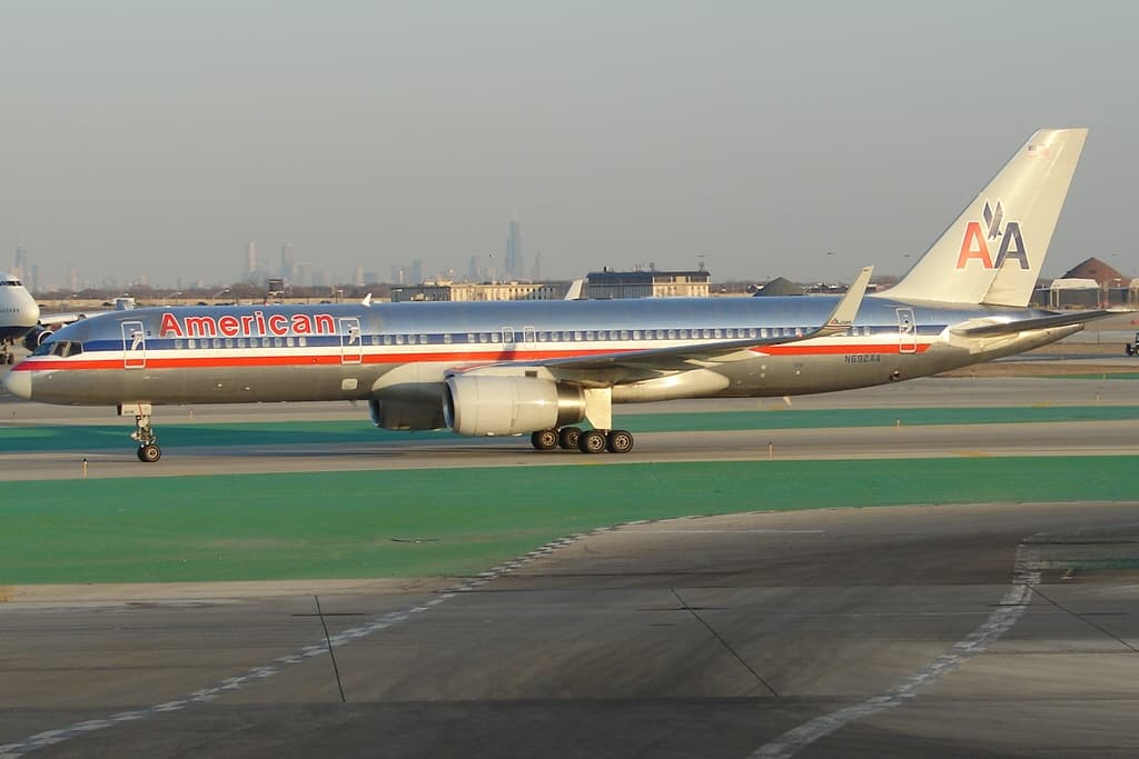 N692AA - Boeing