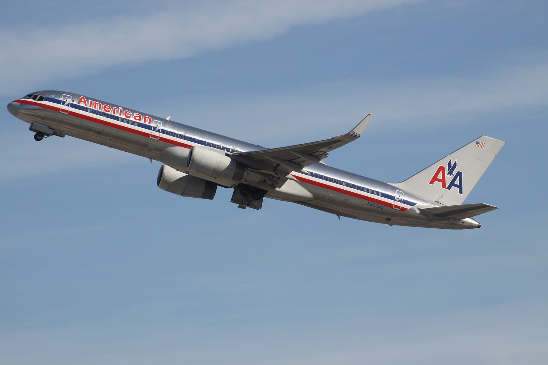N692AA - Boeing