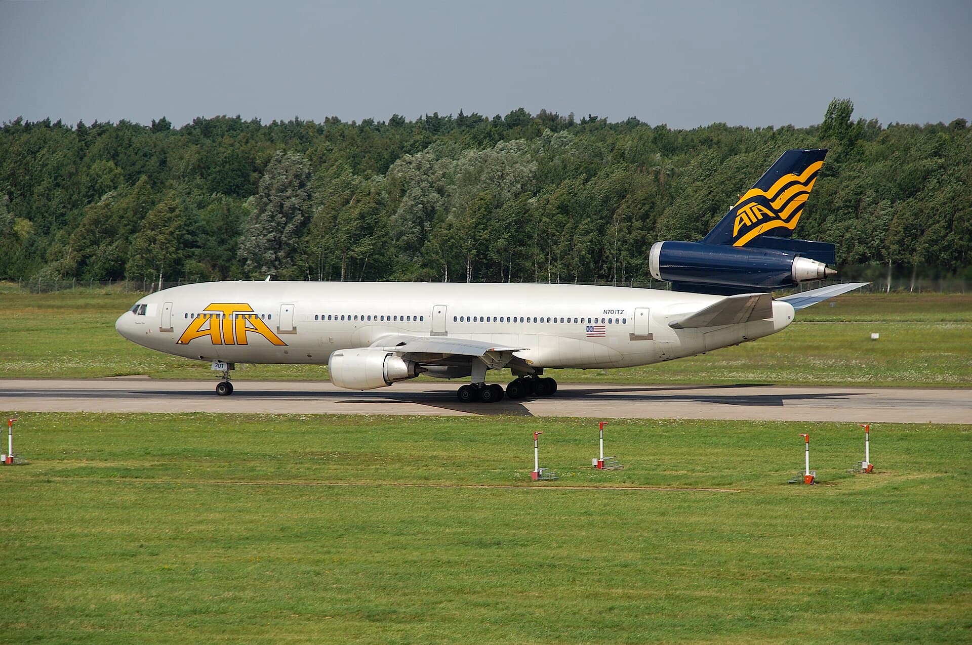 N701TZ - Lockheed