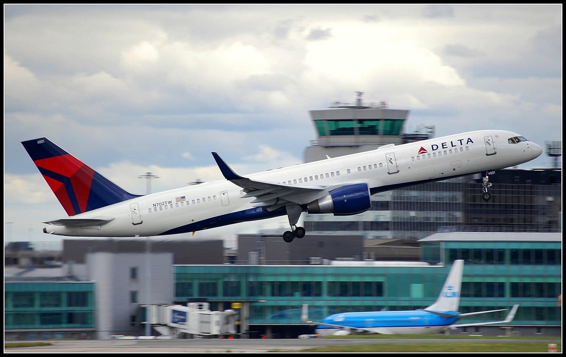 N702TW - Boeing