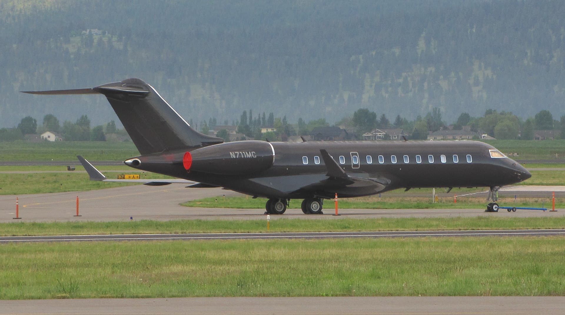 N711MC - Aircraft