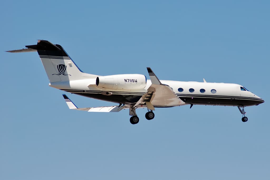 N711SW - Business jet